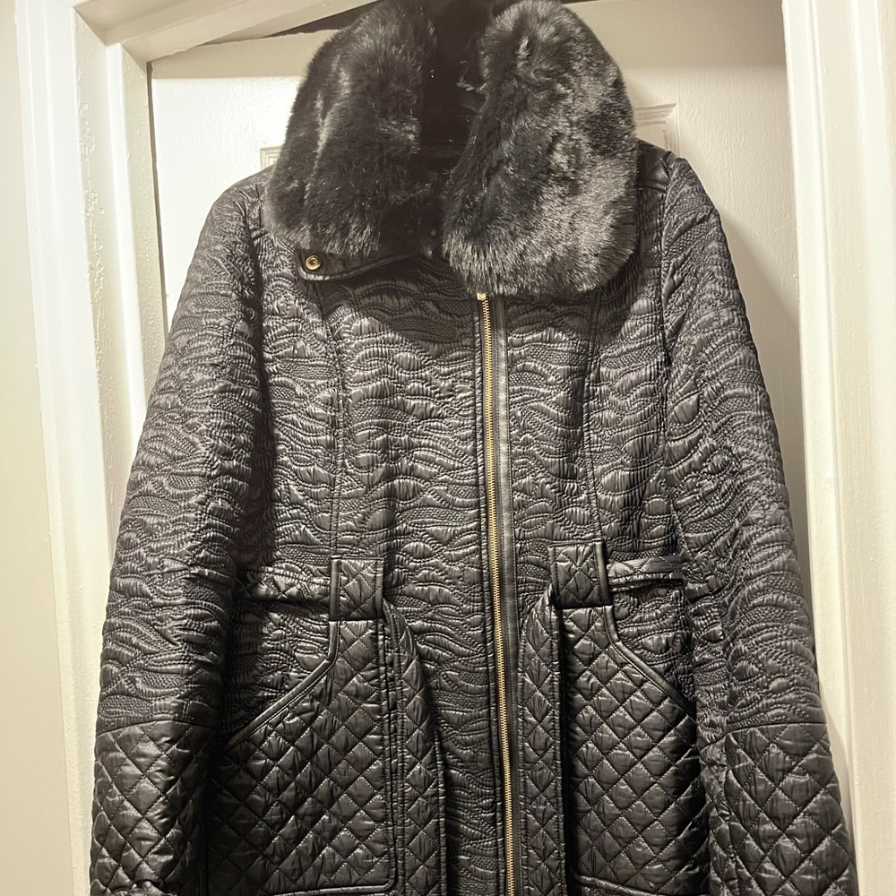 VIA SPIGA Belted Wave Stitched Quilted Coat